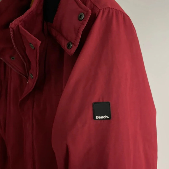 Bench Men’s Winter Coat Jacket Detachable Hood Faux Fur Size XXL Red Zipper - Picture 7 of 12